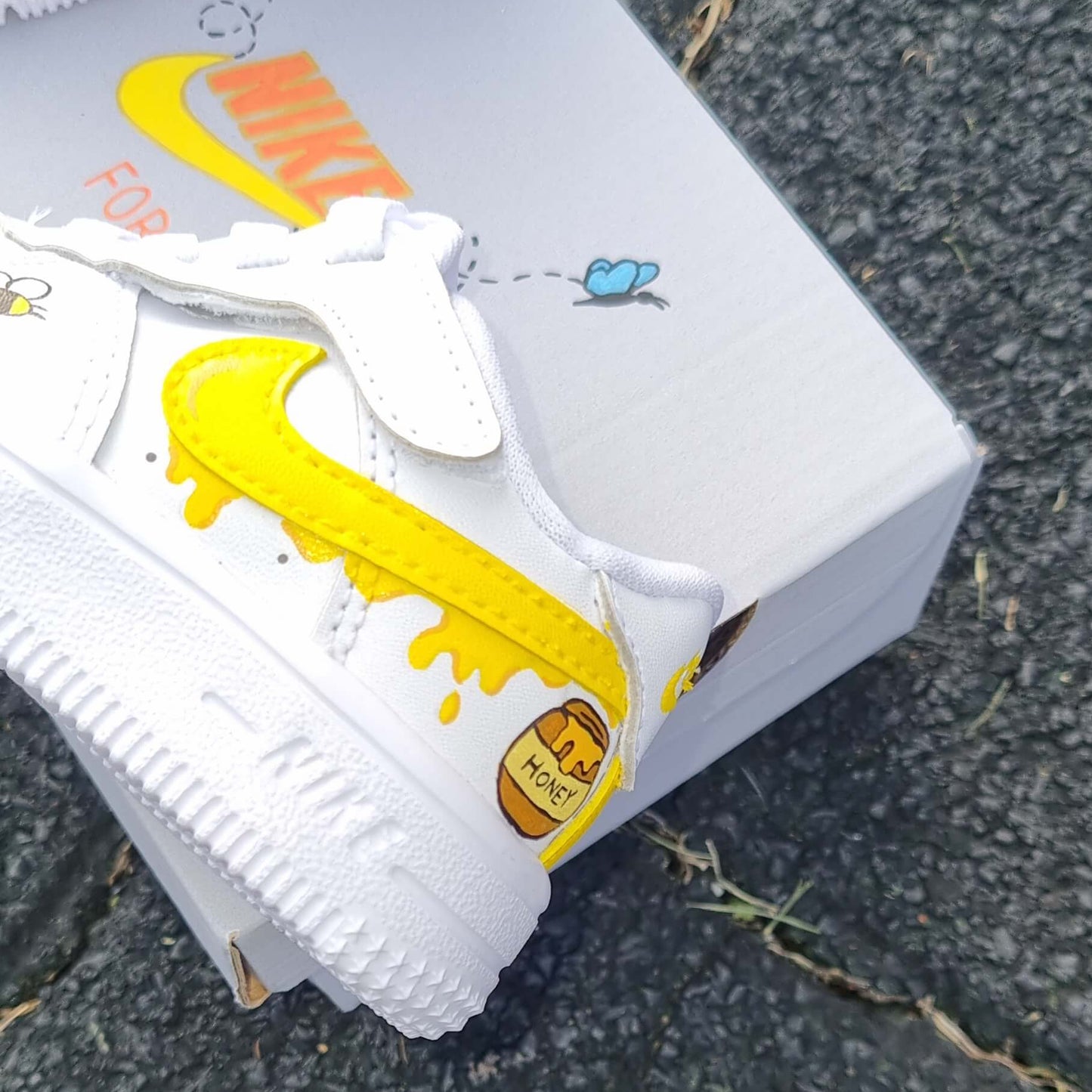 Winnie & Whiskers - Nike Air Force 1