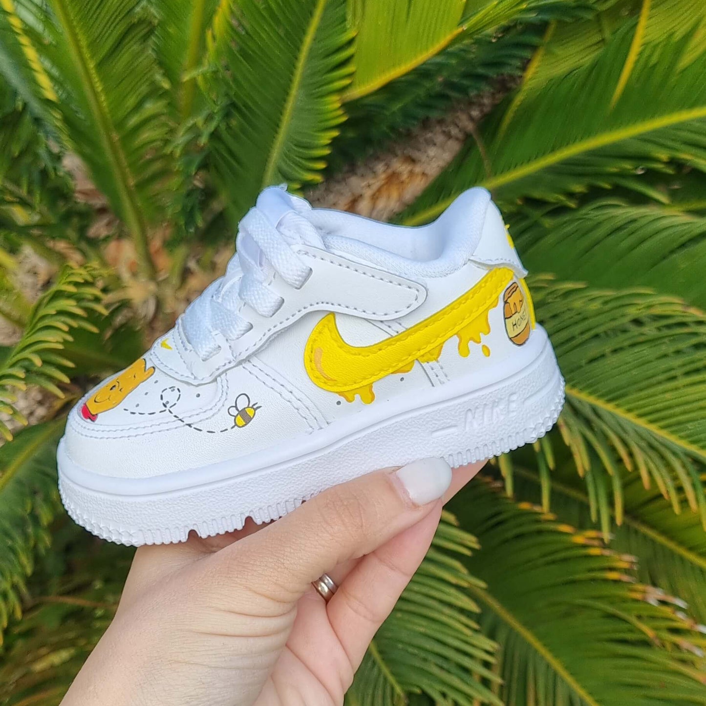 Winnie & Whiskers - Nike Air Force 1